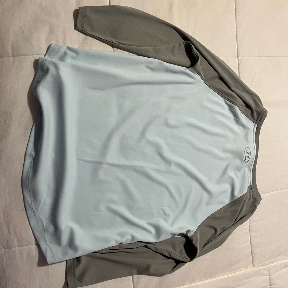 Nike shirt - Picture 2 of 3